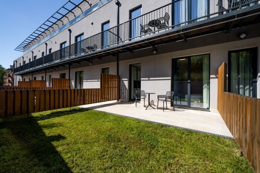 Studio with Forest View furnished garden terrace and private lawn