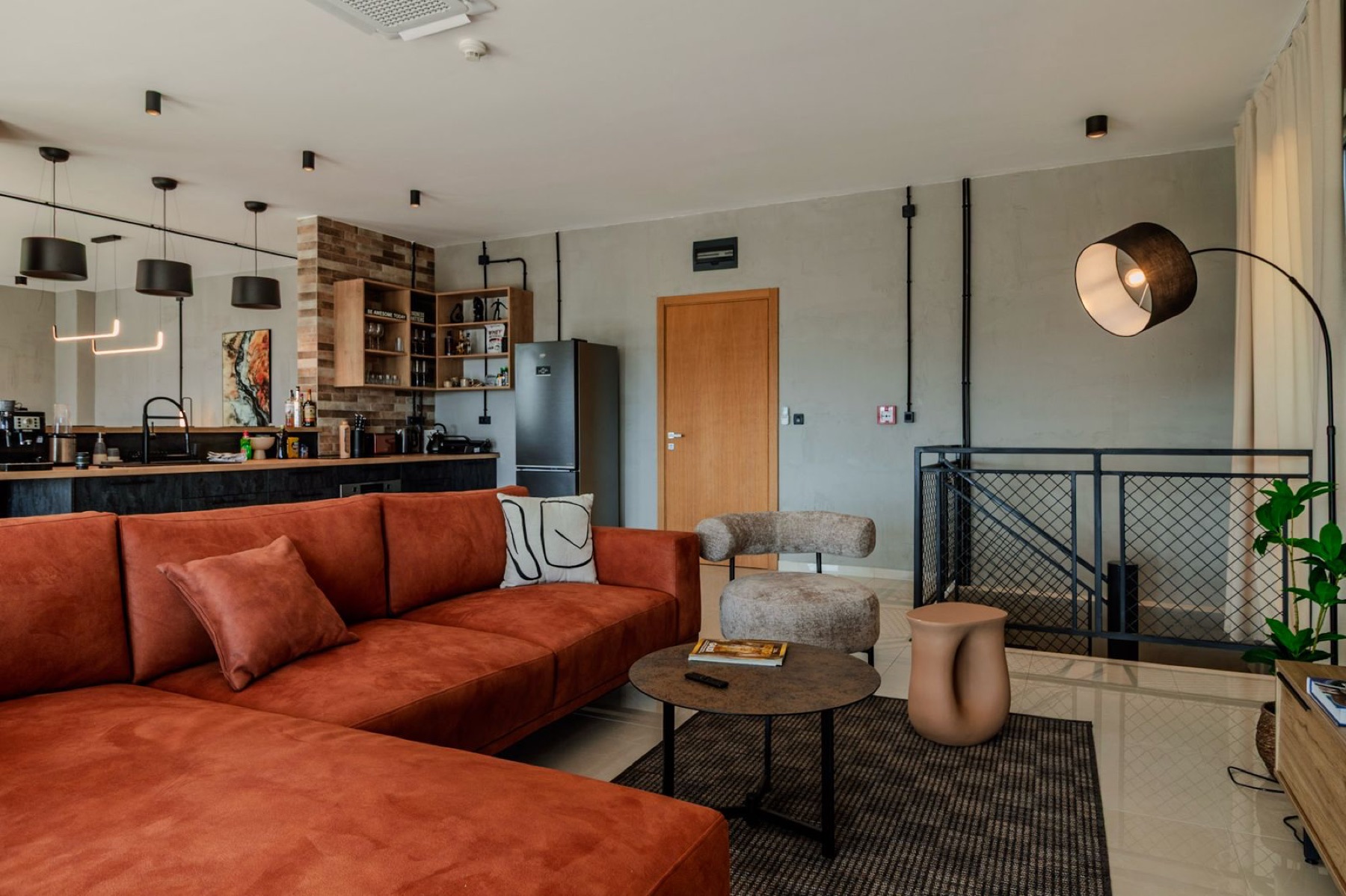 The shared lounge and kitchen inside Nomio HOME