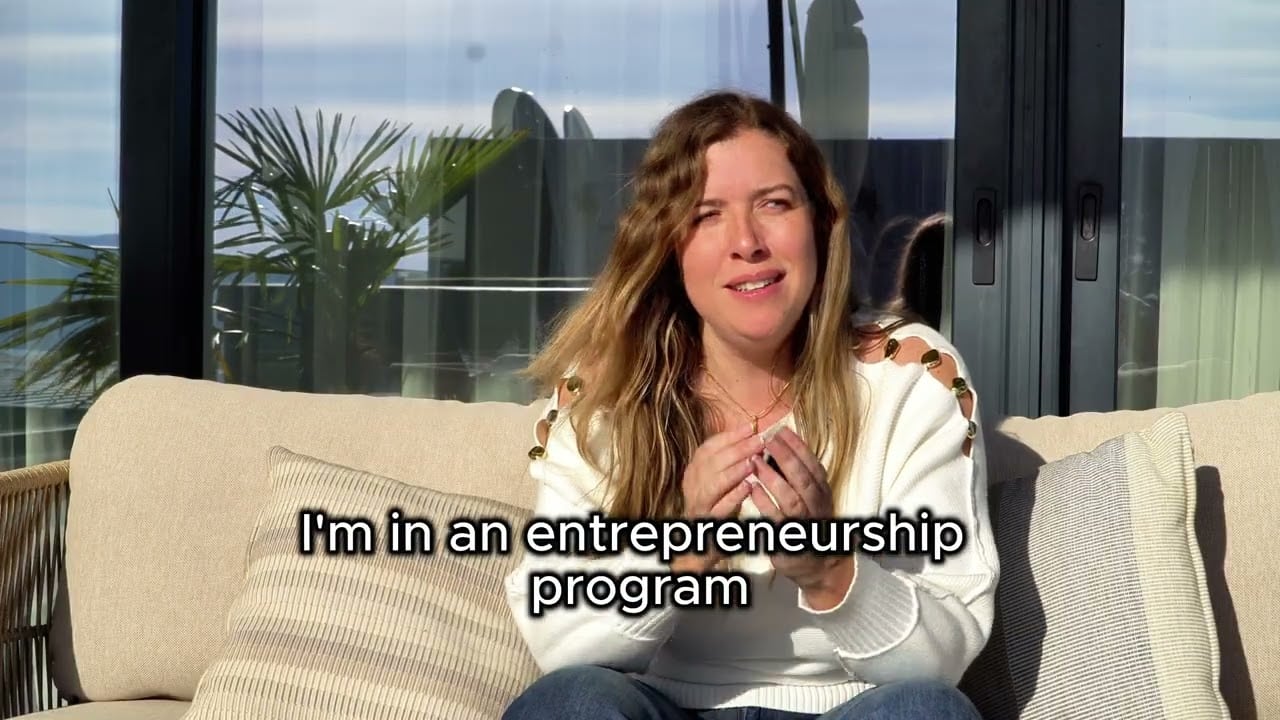 Ana sharing the story of her Nomio giveaway journey